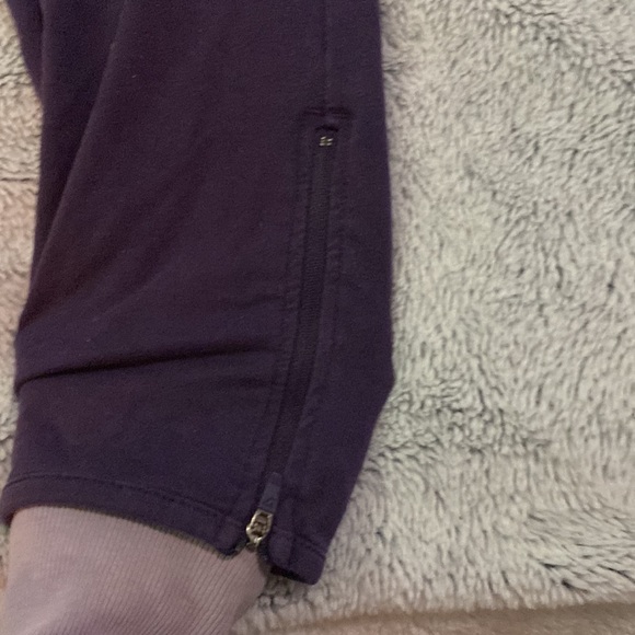 Gymshark sweatpants - Picture 2 of 4